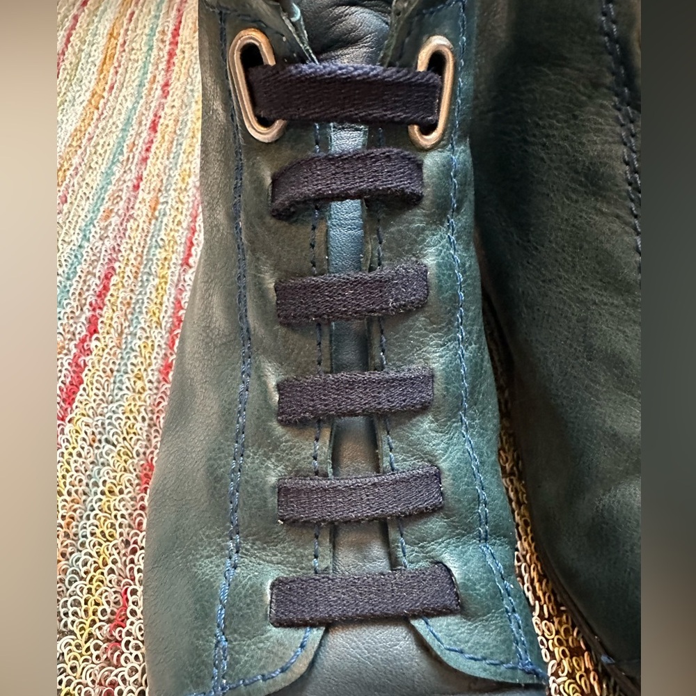 Fluevog EXCELLENT Power Up Endurance two blues leather padded ankle boot -6.5/7 - Picture 11 of 16